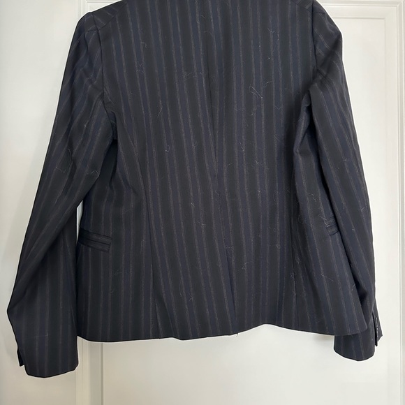 Theory Classic Triple Pinstripe Blazer. - Picture 6 of 7